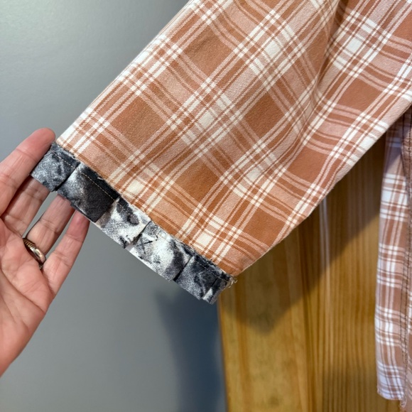 Upcycled Flannel Shirt with patches, ruffle cuffs, size extra large - Picture 3 of 12